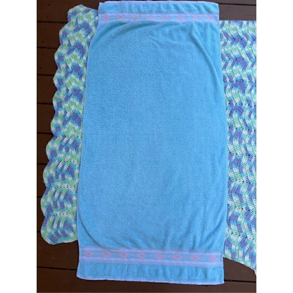 Vintage 1980s Bacara by Santens Bath Towel